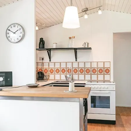 Holiday home Stunning In W/ Wifi And 3 Bedrooms Allinge-Sandvig